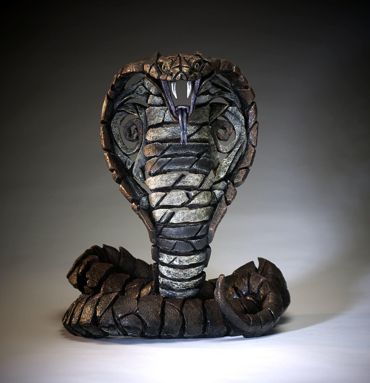 Edge sculpture - Cobra copper brown