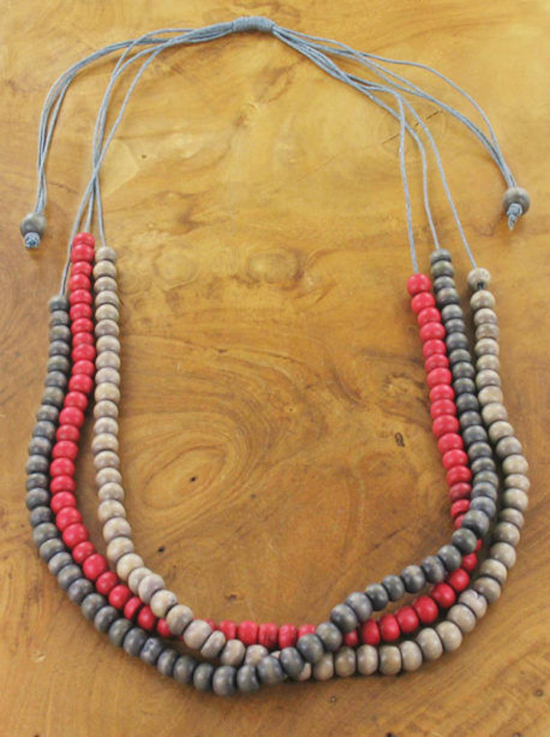 SB - Triple strand wooden necklace - Red / grey mix