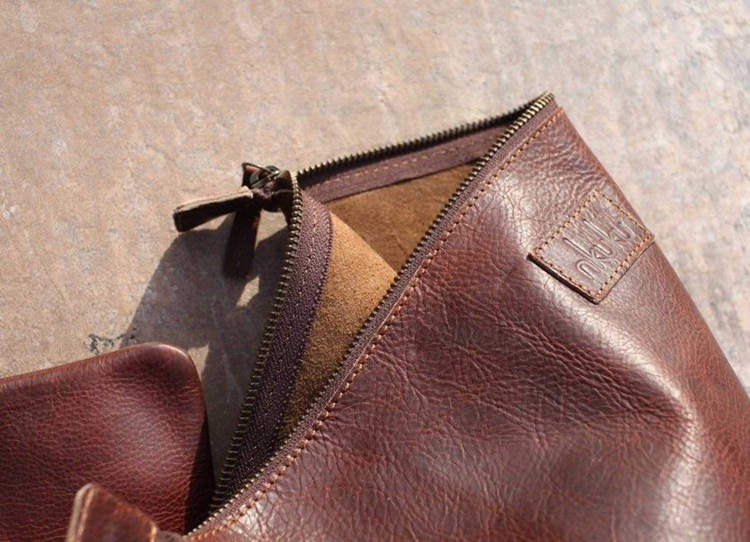 Nkuku - Pambia small leather pouch - Dark tanned