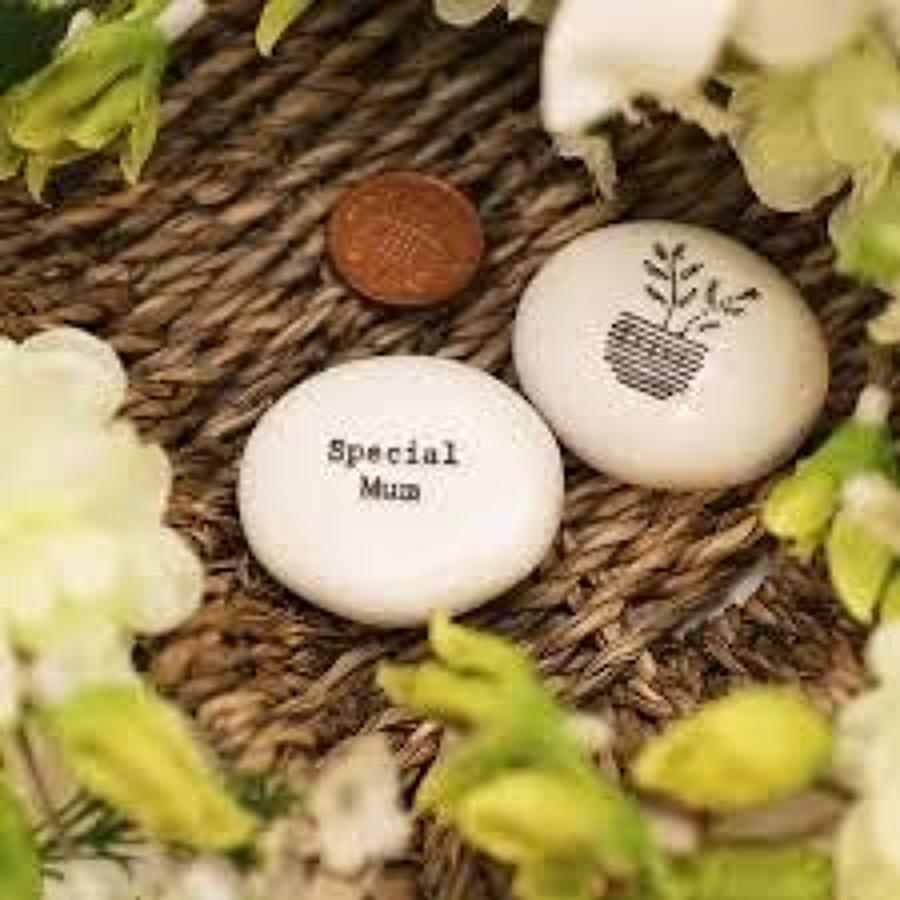 East of India - Porcelain pebble - Special Mum
