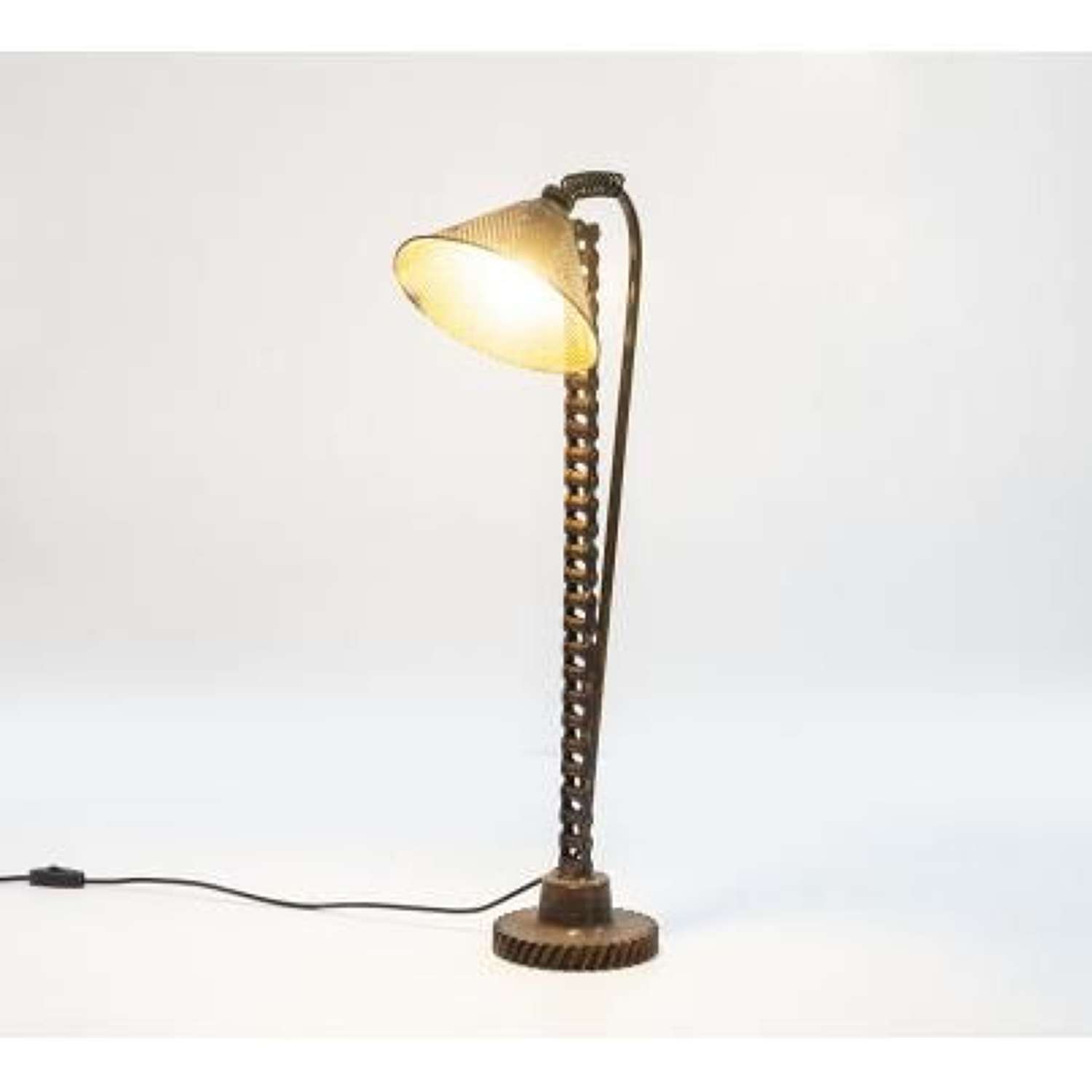 Upcycled Motorbike Chain Table Lamp. Ref HD-9053