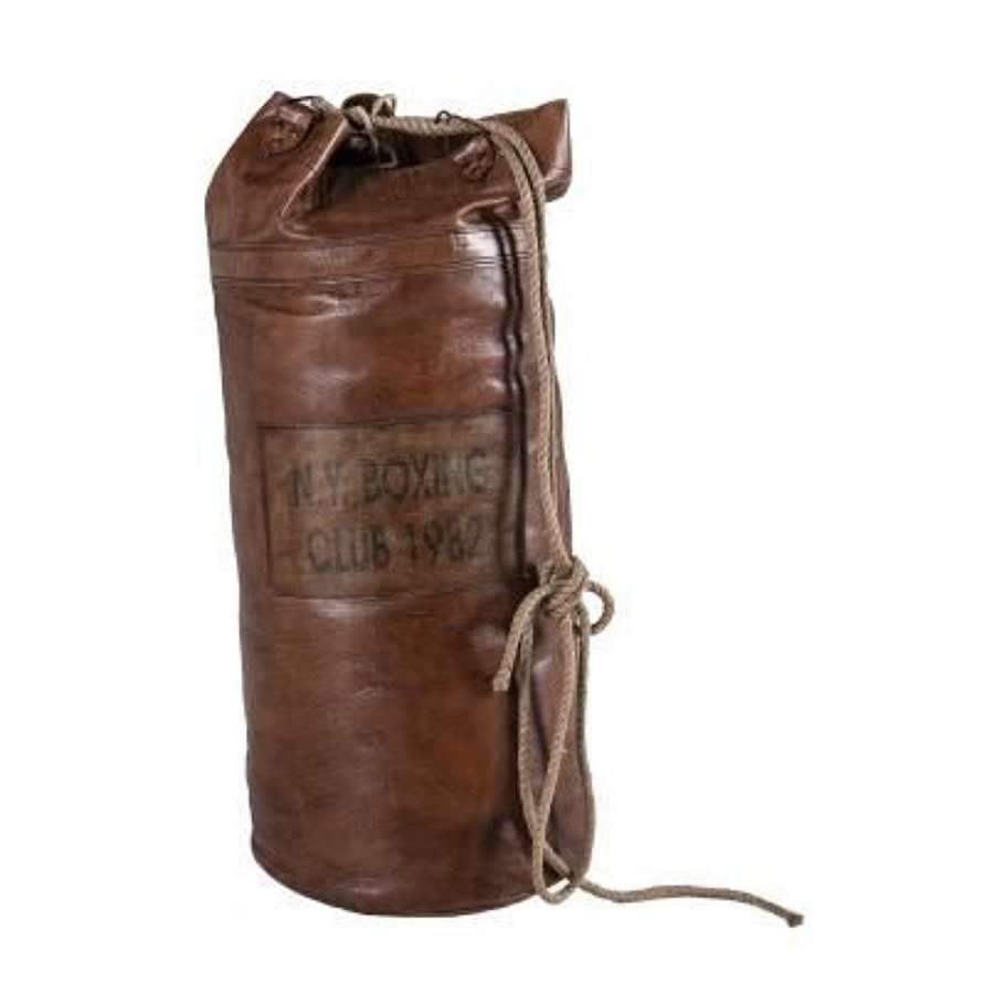 Leather Punch Bag. Ref M-16375